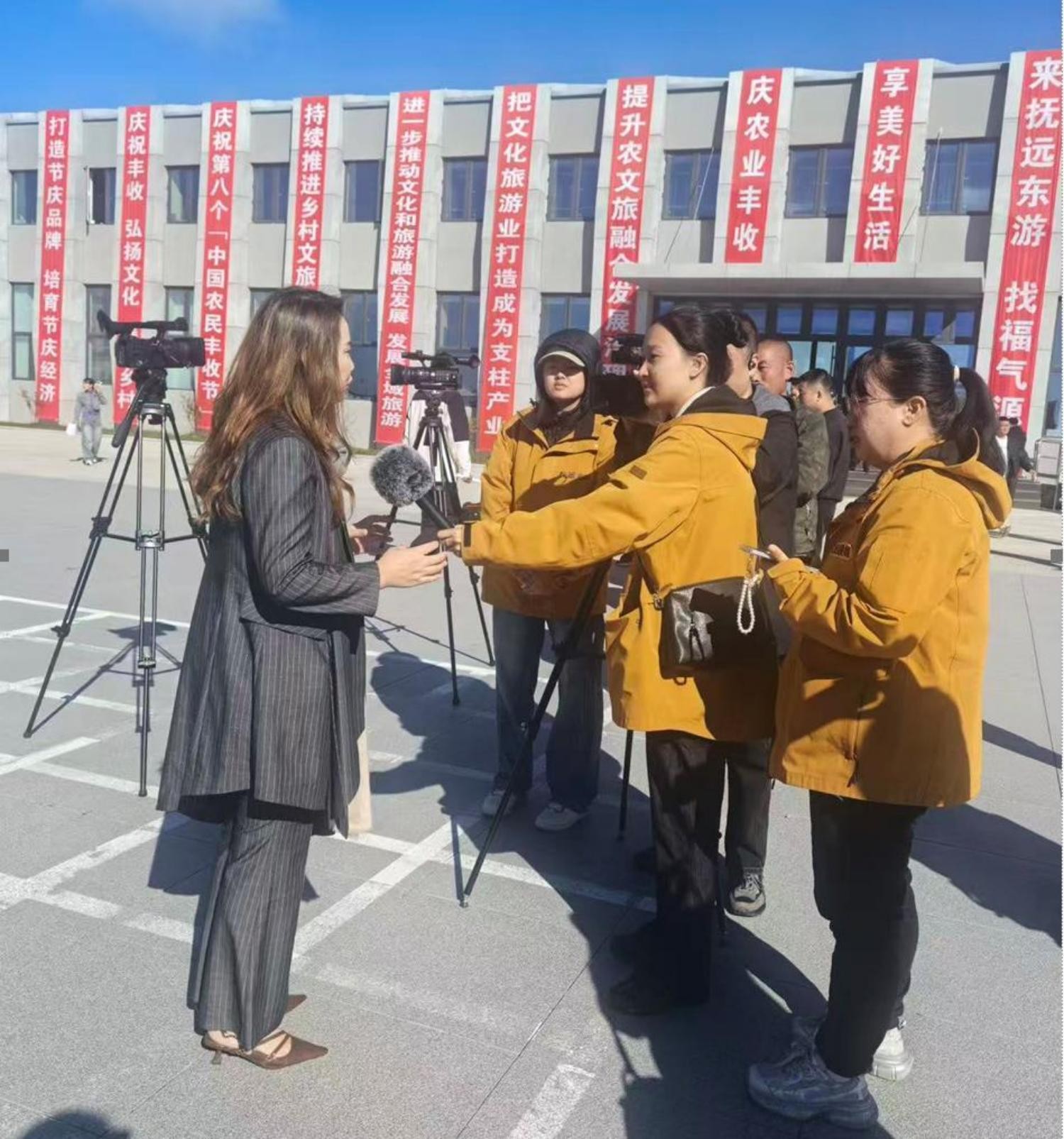 1762254121874885.jpg 7(1).jpg