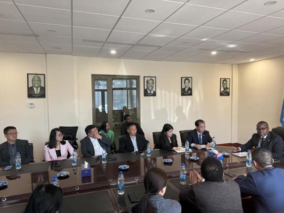 中国民族贸易促进会商务代表团访问赞比亚驻埃塞俄比亚大使馆——一乡一品一梦想 一带一路一世界