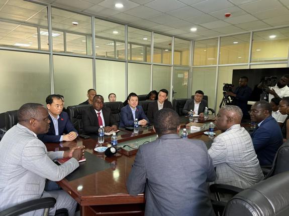 中国民族贸易促进会访问赞比亚国家能源部——一乡一品一梦想 一带一路一世界