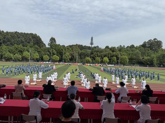 以赛为翼 共筑护理人才培养高地  2025年“慧医杯”第五届护理急救技能大赛圆满落幕