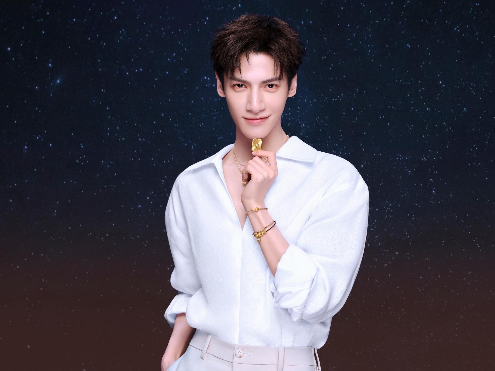 Forevermark永恒印记 臻雅代言人罗云熙佩戴「the ONE 」寰宇系列作品 1(1).jpg
