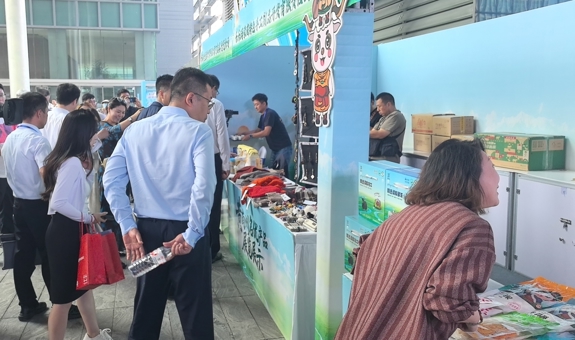 雪域臻品入津门 津青协作谱新篇——黄南州名优产品展亮相天津京东MALL