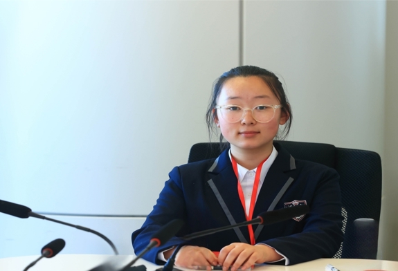 《行步以研，逐梦新闻》