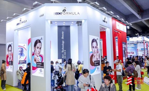 百肤谜原研配方+无针水光黑科技引爆精准抗衰新风口